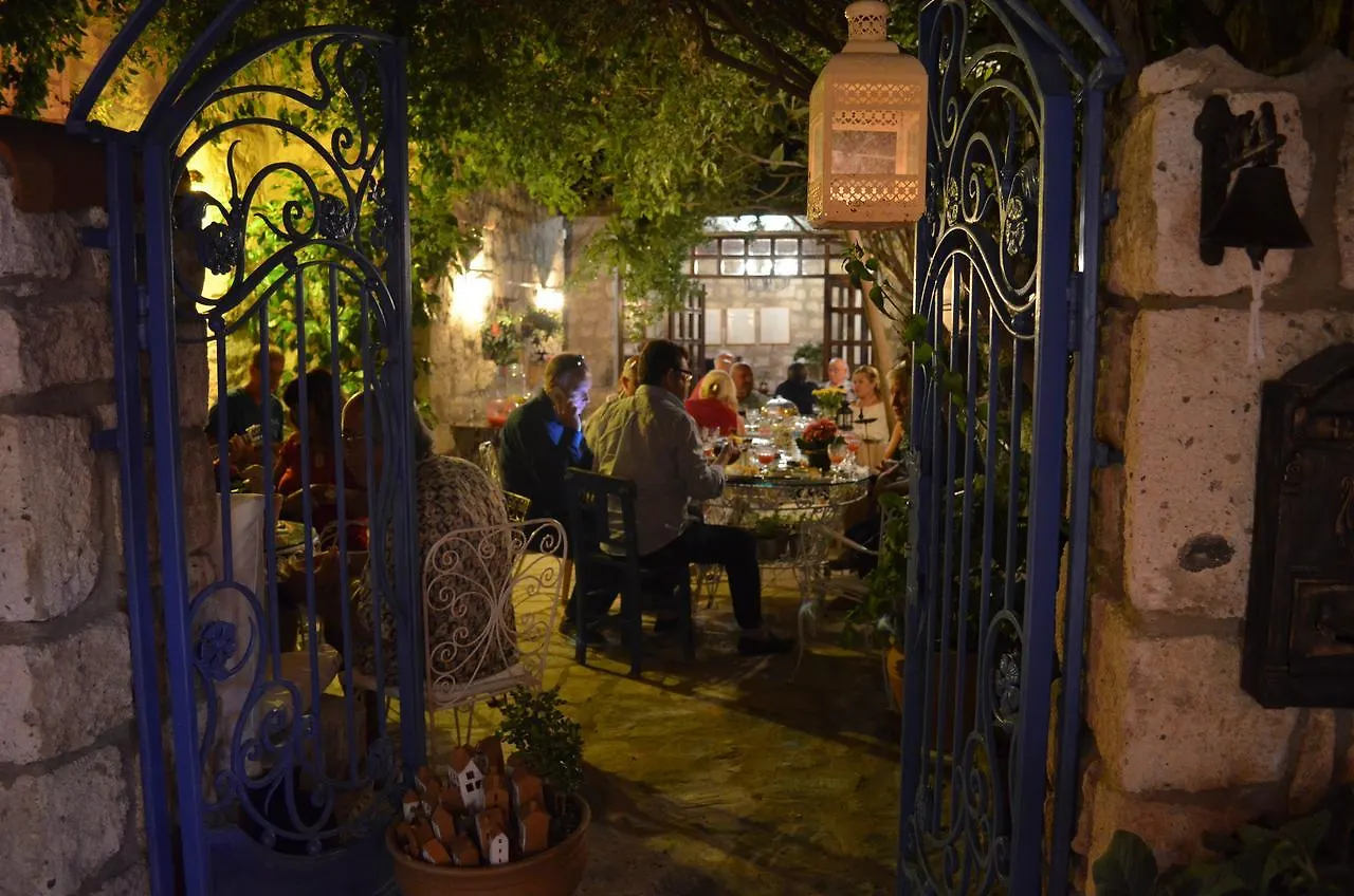 Firuze Alacati Hotel & Meyhane Frühstückspension