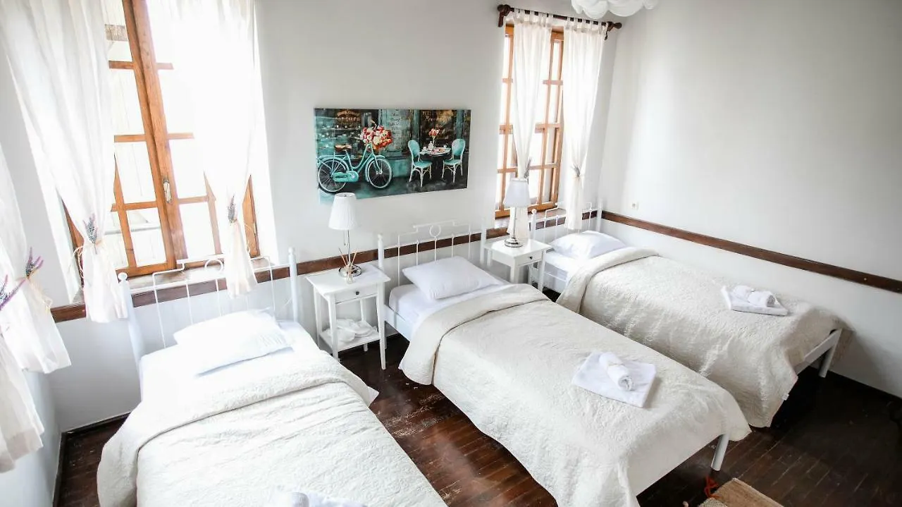 Firuze Alacati Hotel & Meyhane