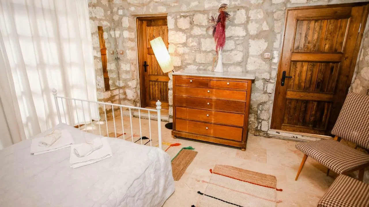 Firuze Alacati Hotel & Meyhane Frühstückspension